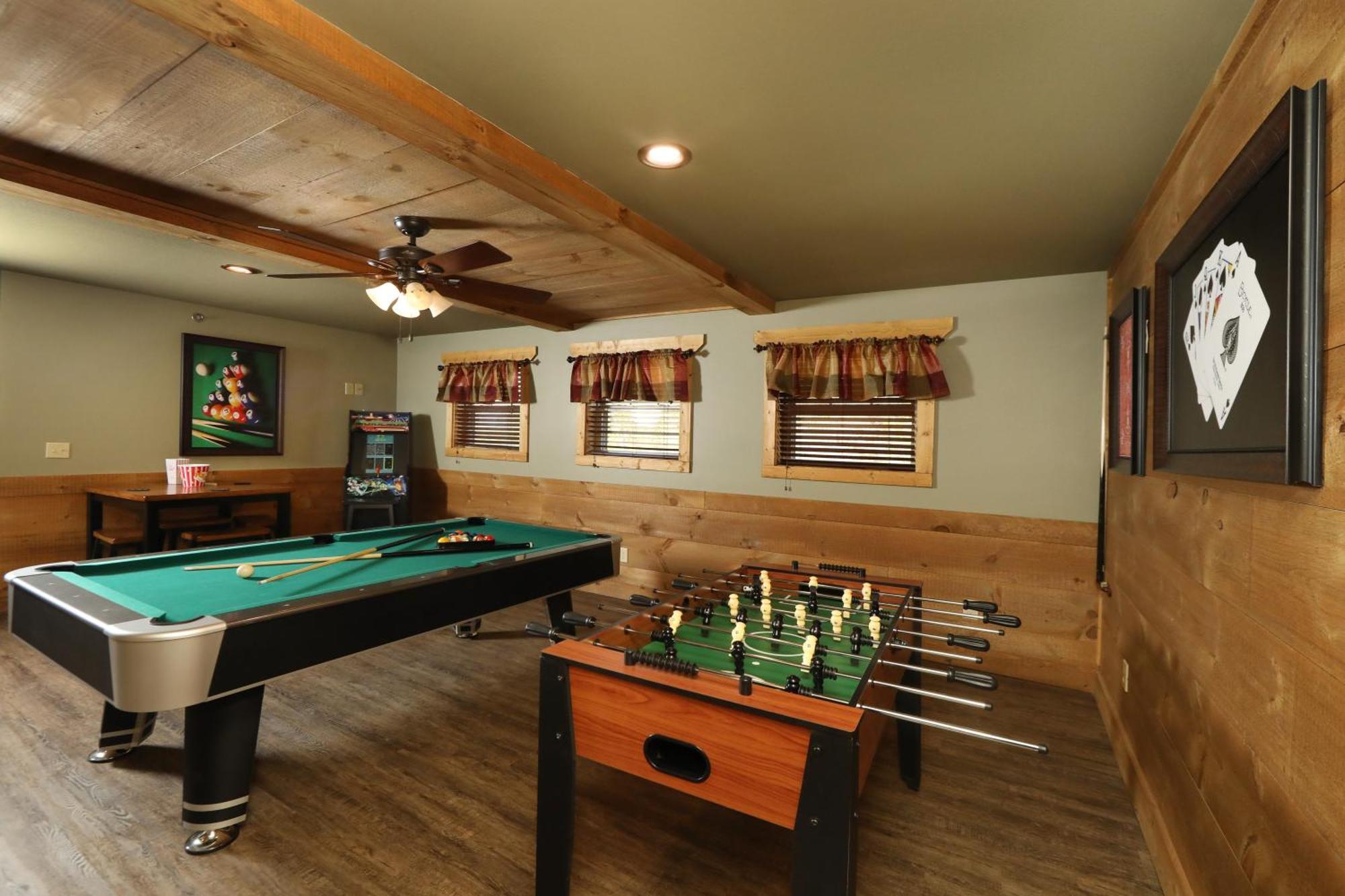 Chalet Splash Time Cinema By Eden Crest Gatlinburg